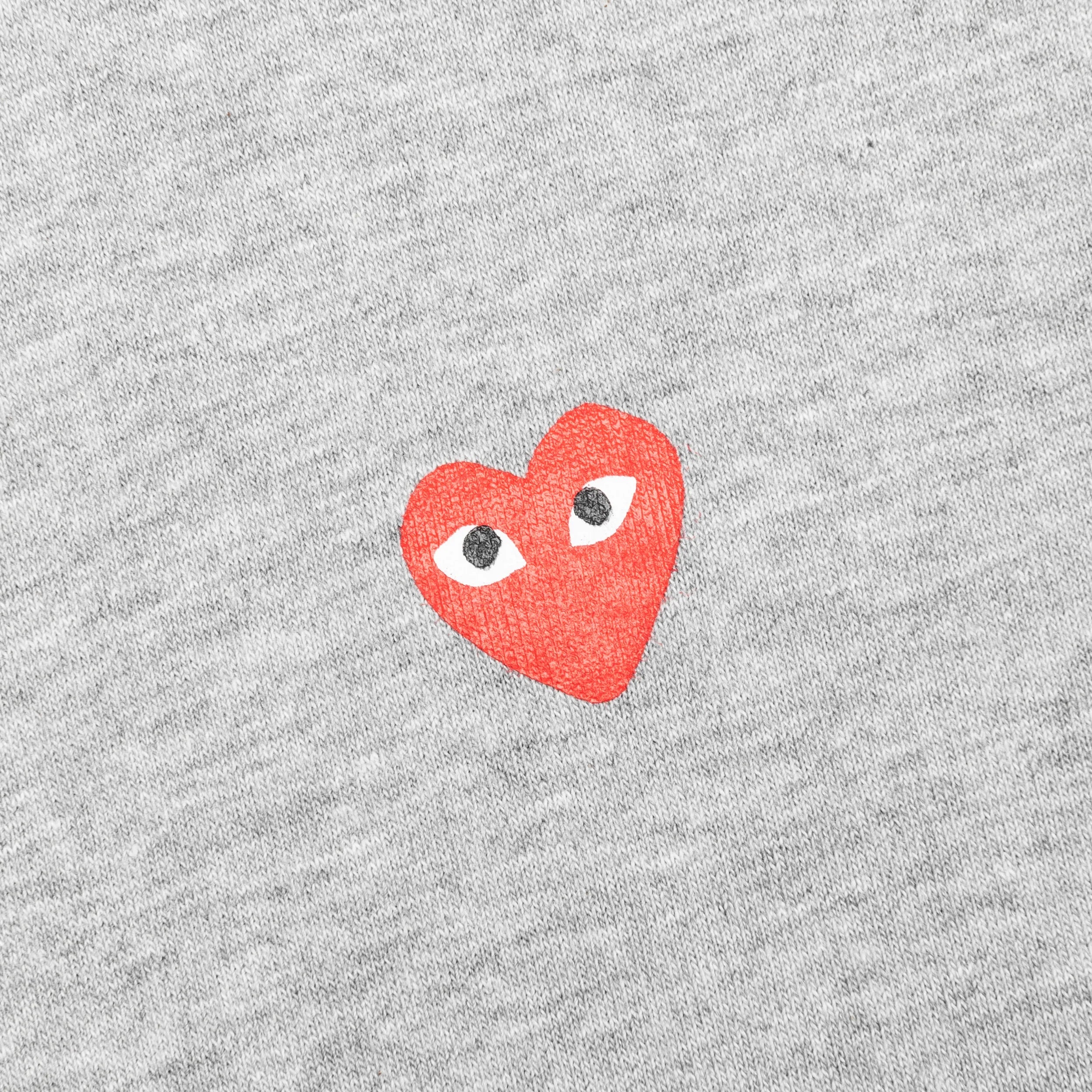 Tri Red Heart Logo Print T Shirt Grey