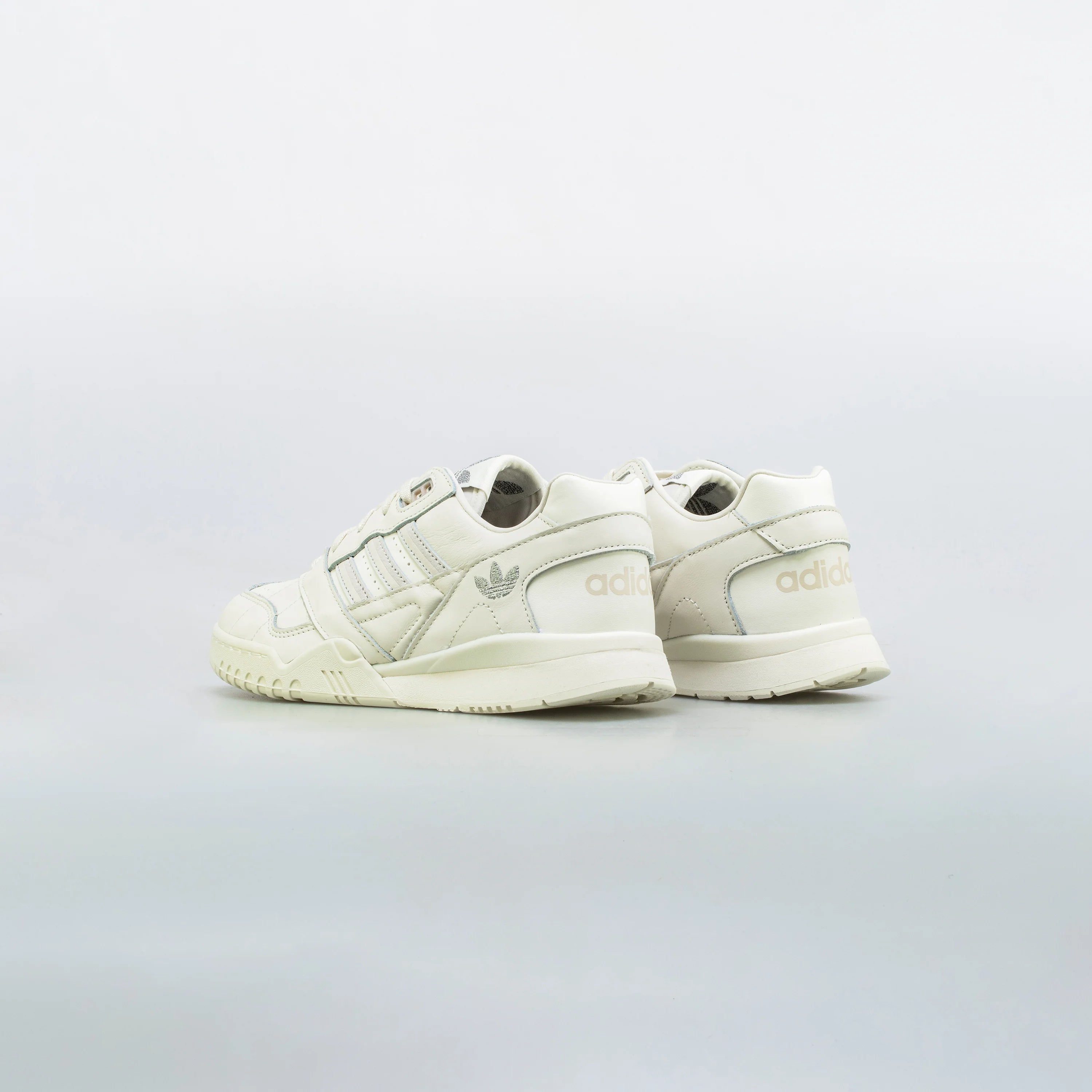 AR Trainer Womens Lifestyle Shoe Bone Off White