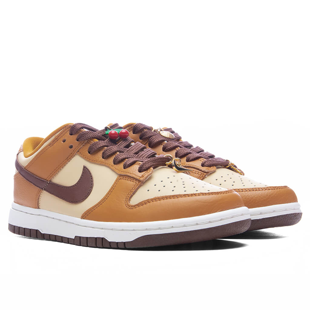 Womens Dunk Low Desert Ochre Cherry Charm Desert Ochre Fauna Brown Pale Vanilla