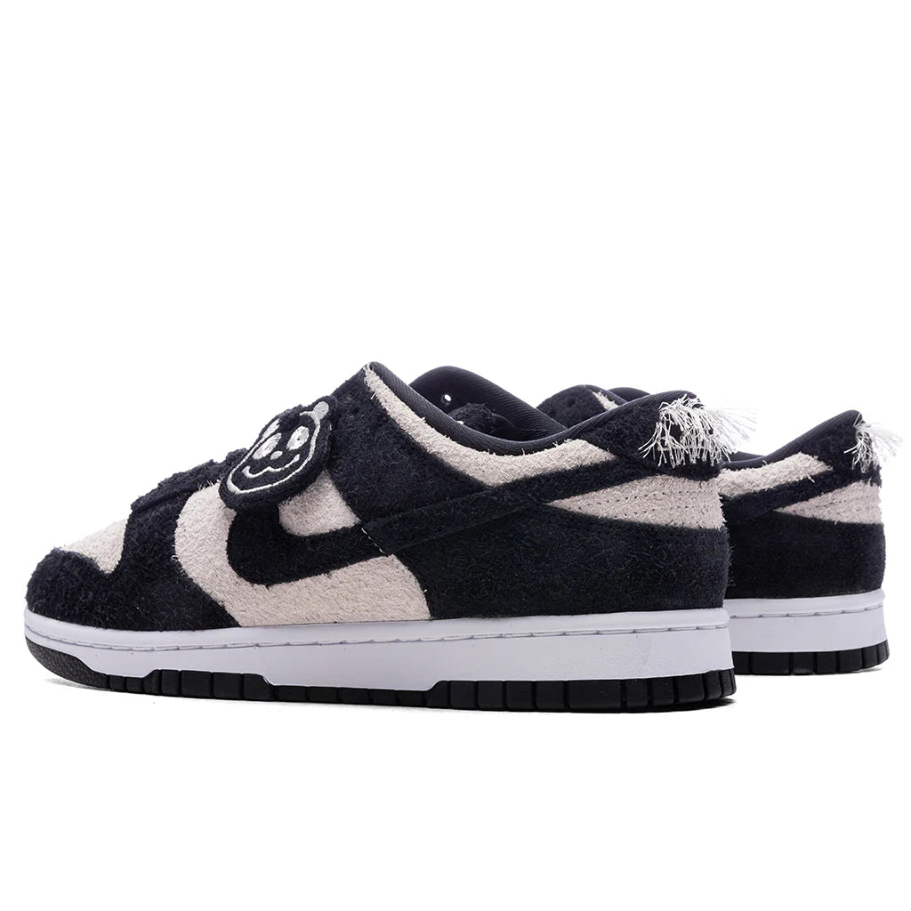 Dunk Low Retro SE White Black
