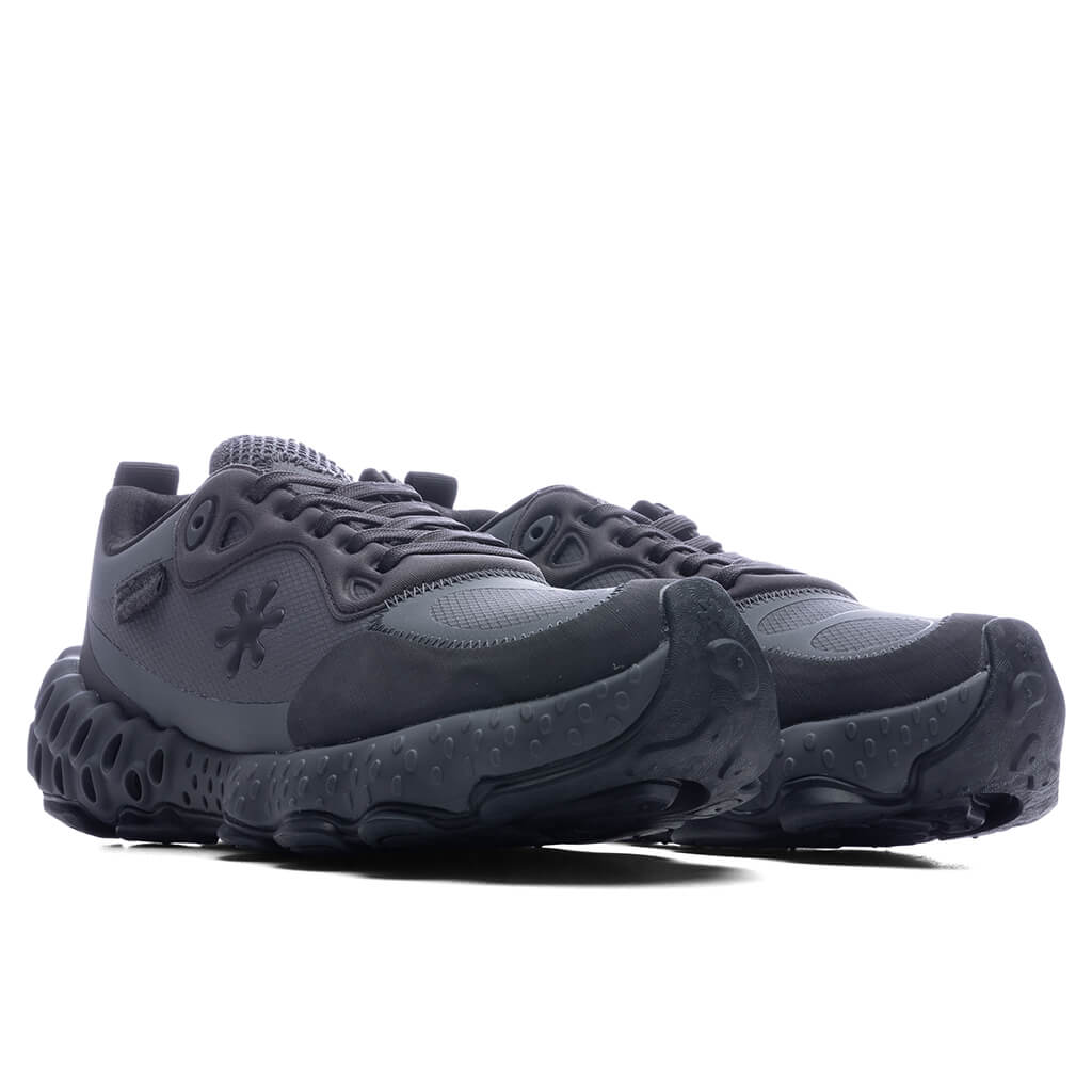 Salehe Bembury x SPUNGE Osmosis Orca Black Grey Black