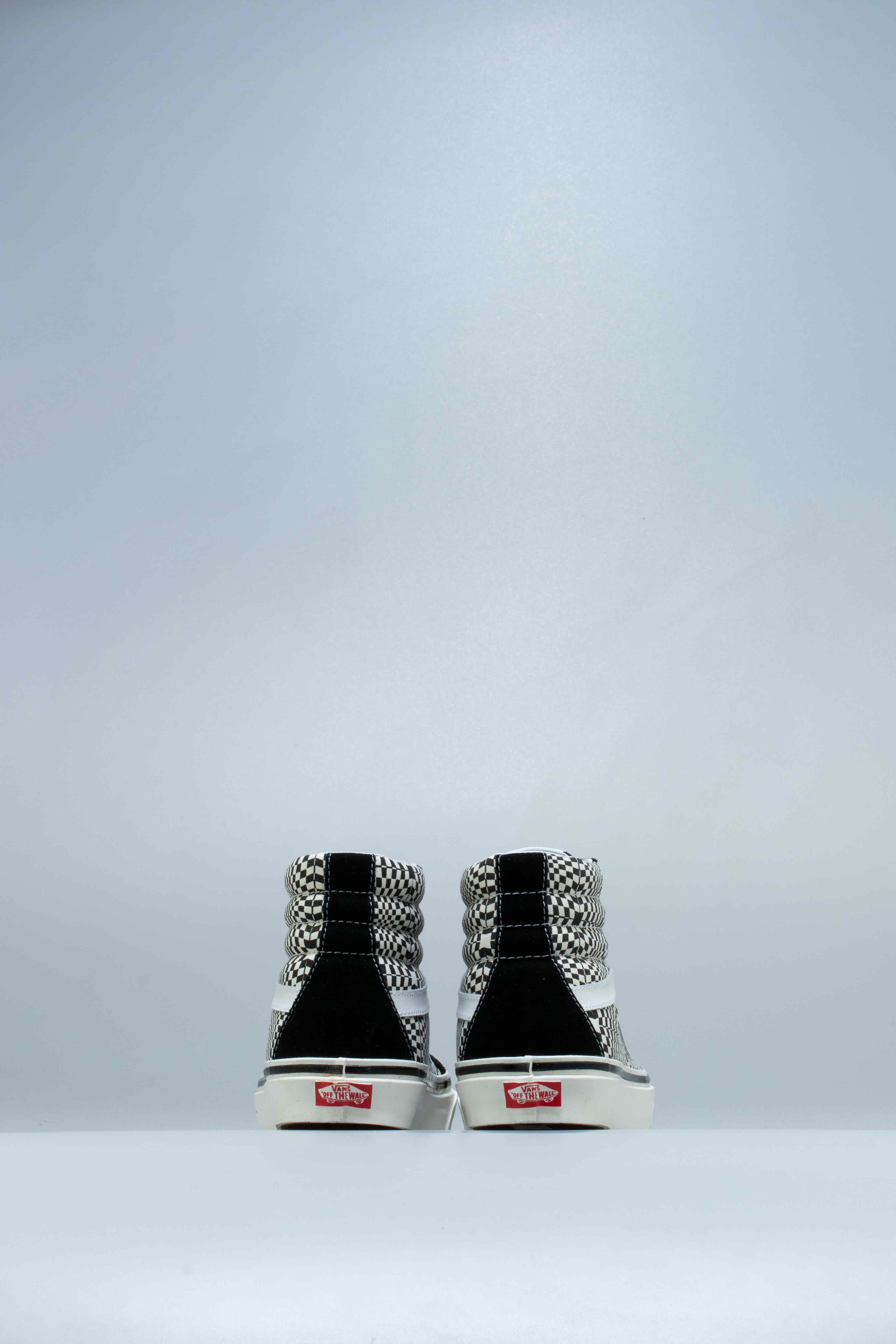 Anaheim Factory SK8 Hi 38 DX Mens Shoe Black White