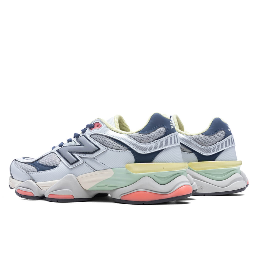 9060 Ice Blue Vintage Indigo Silver Metallic