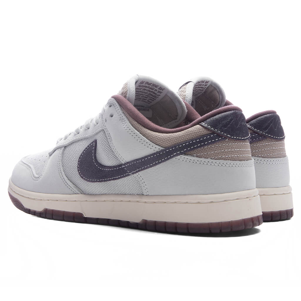 Dunk Low Retro SE Off White Dark Raisin Spruce Aura