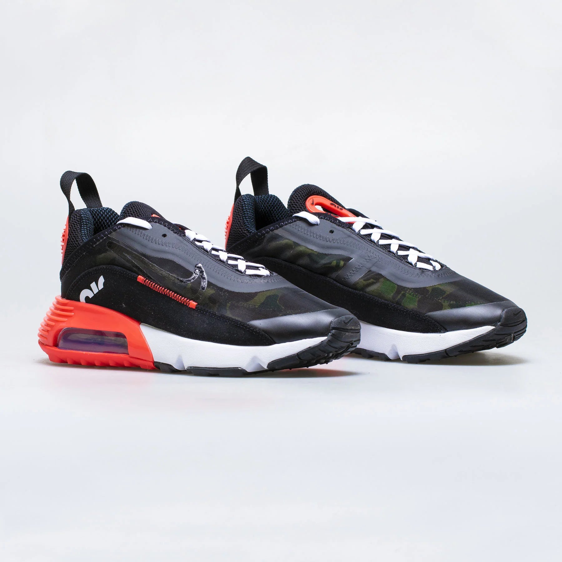 Air Max 2090 Duck Camo Mens Running Shoe Black Red