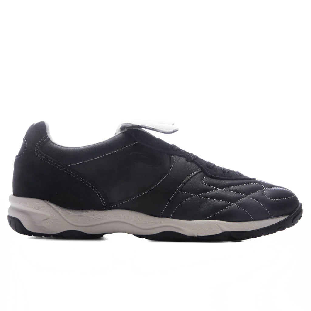 King Indoor Icons Puma Black Frosted Ivory
