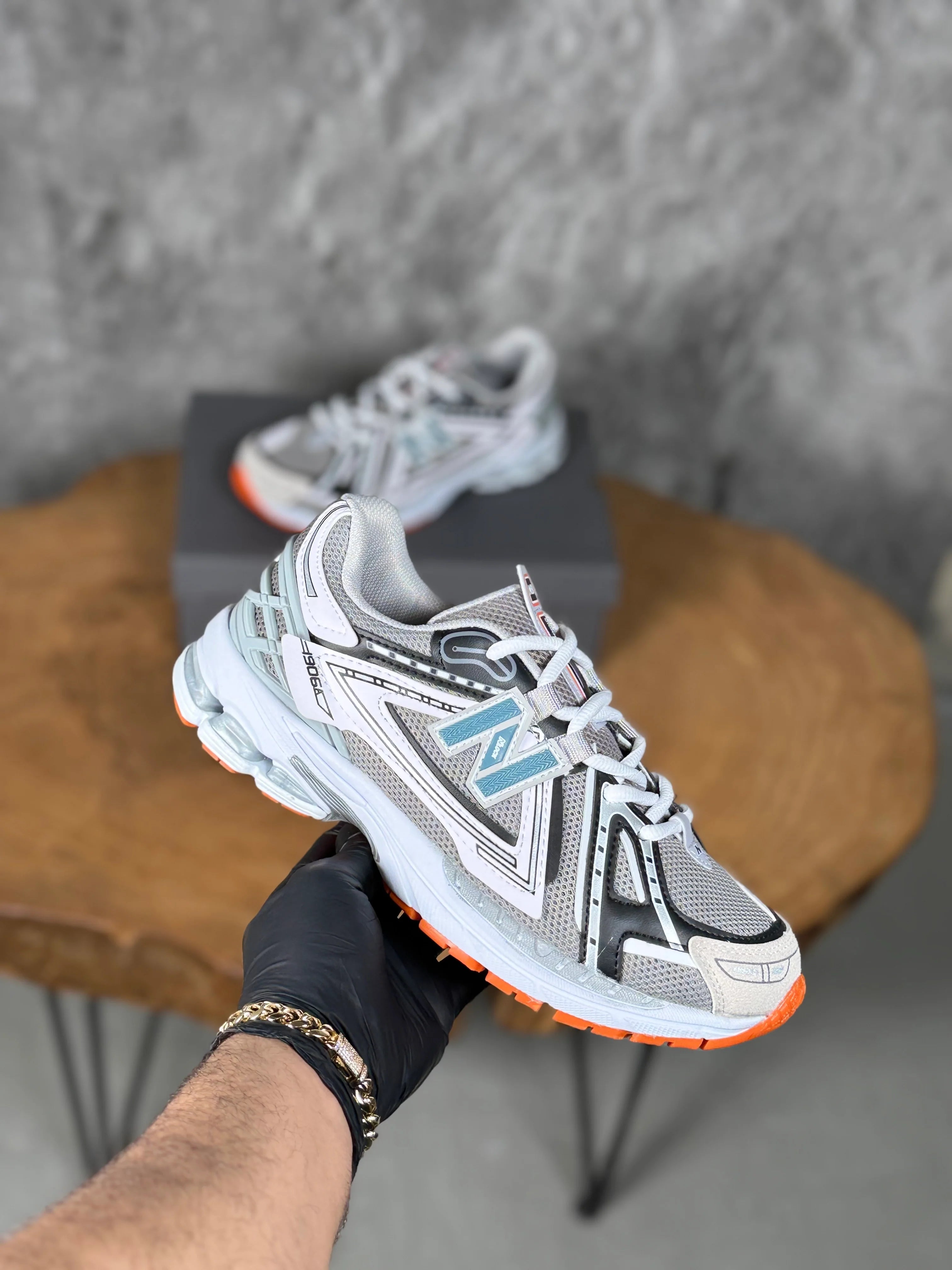 NEW BALANCE 1906 MODEL