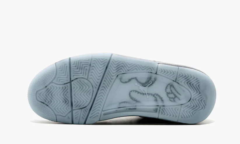Air Jordan 4 Retro x KAWS Cool Grey 2017