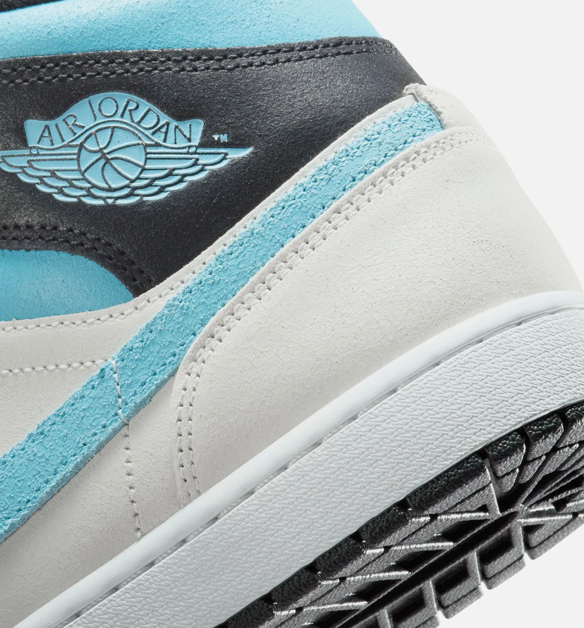 Air Jordan 1 Mid SE Mens Lifestyle Shoe Summit White Blue Chill Black