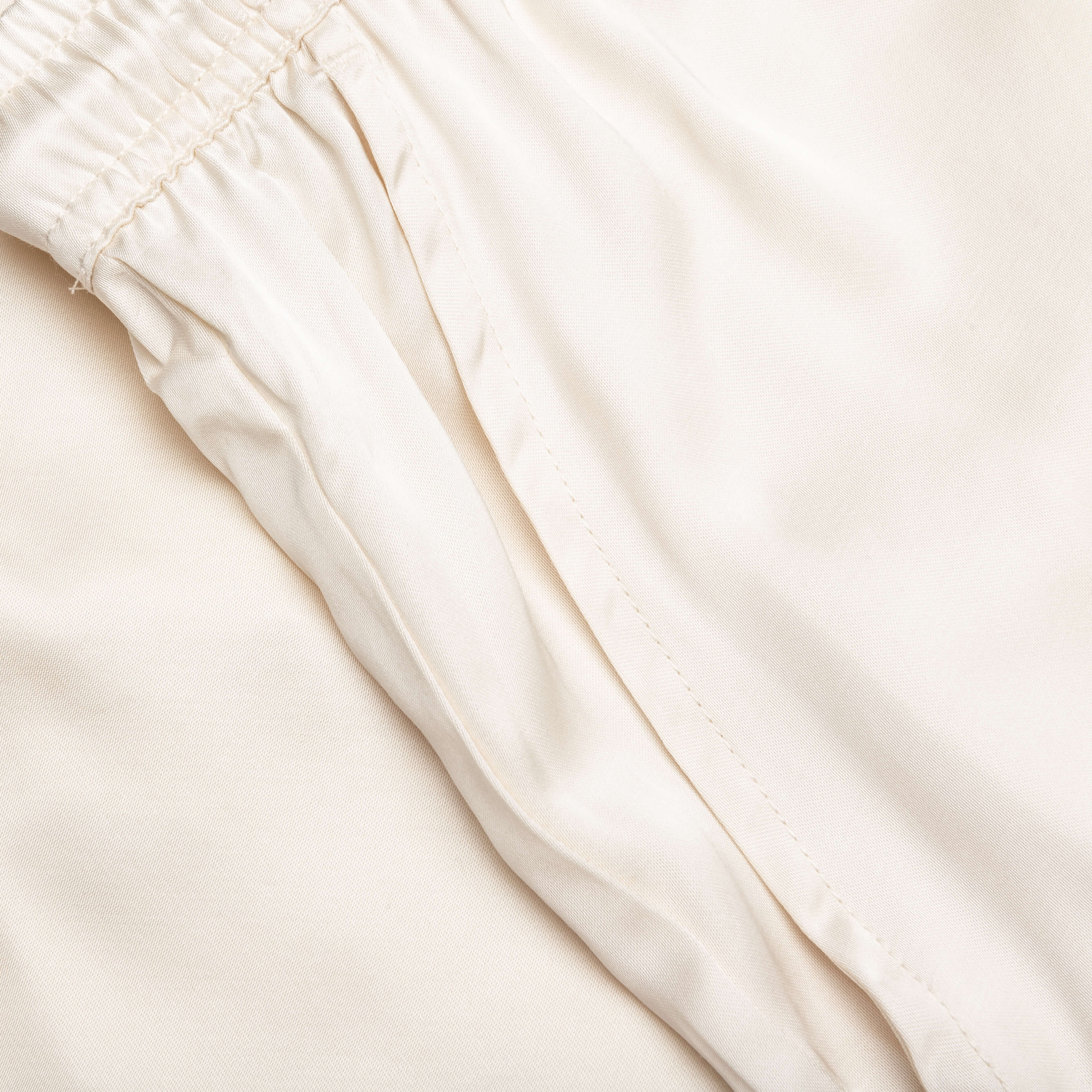 B Summer Blanket Stitch Short Bone