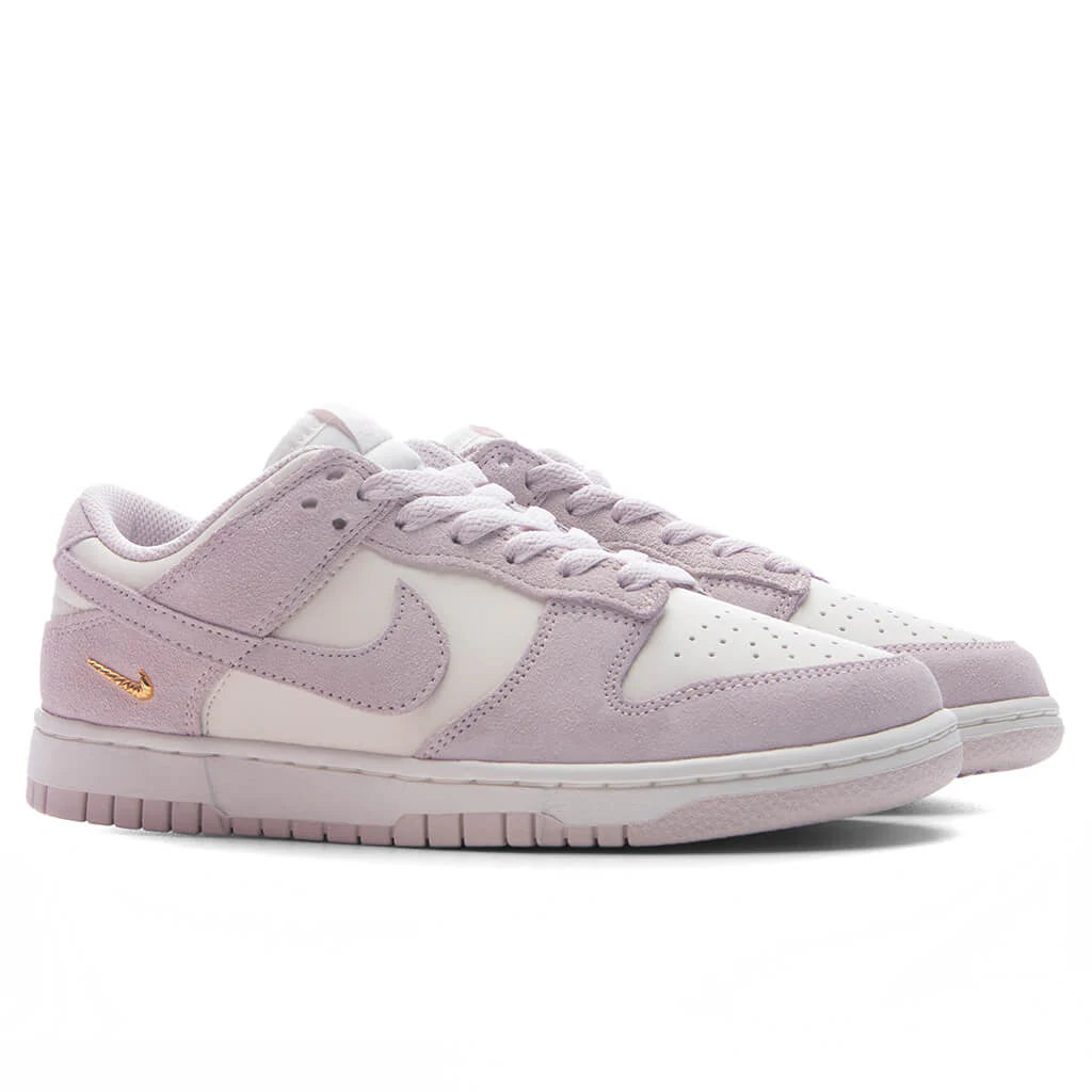 Womens Dunk Low SE Sail Pearl Pink White Metallic Gold