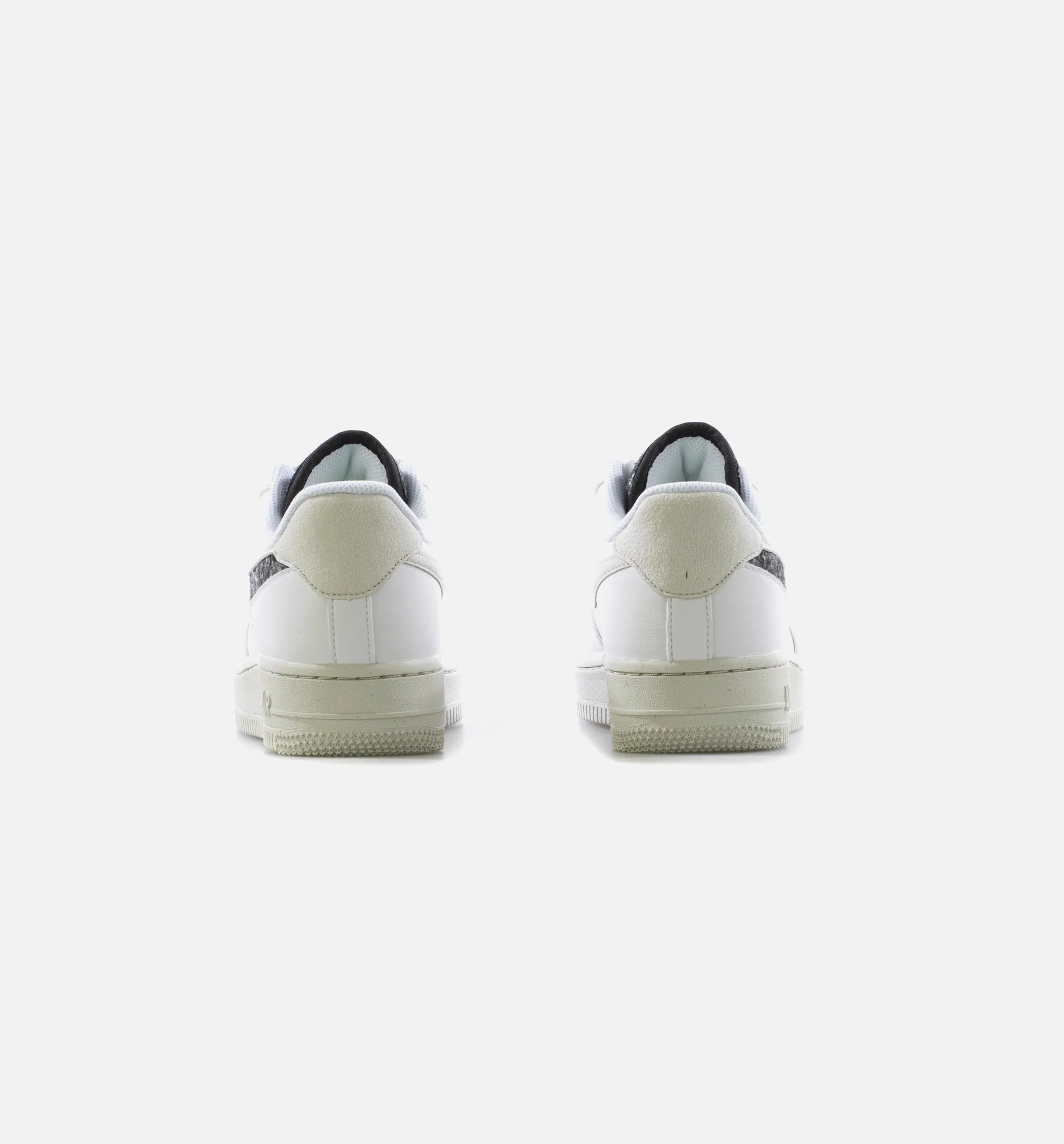 Air Force 1 07 Low SE Womens Lifestyle Shoe White Black