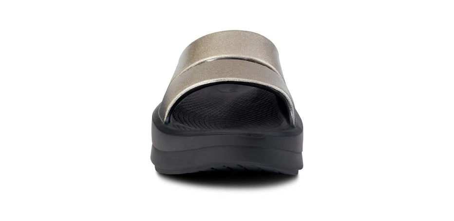 Oofos Womens OOmega OOahh Luxe Sandal
