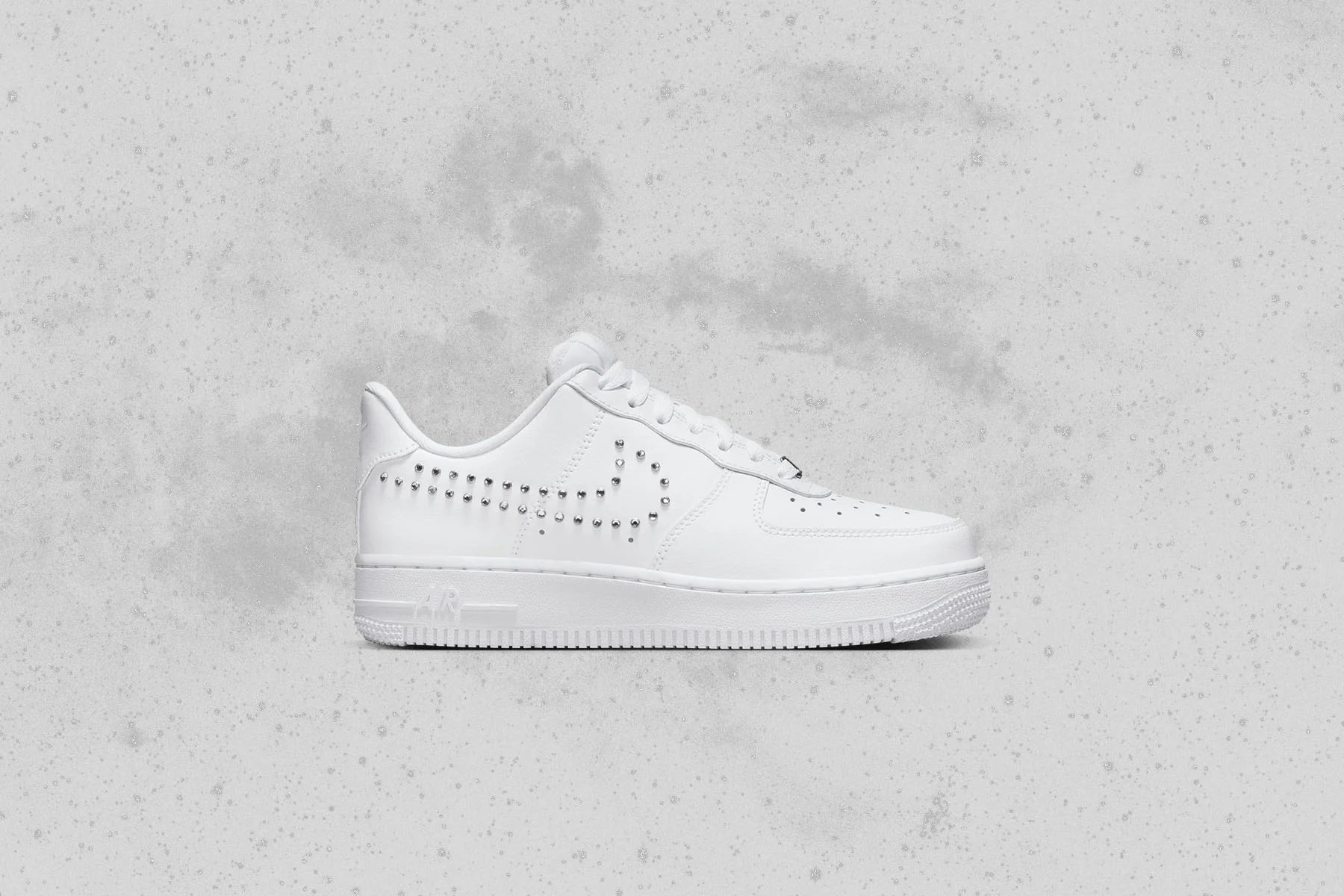 Womens Air Force 1 07 White Chrome Metallic Silver