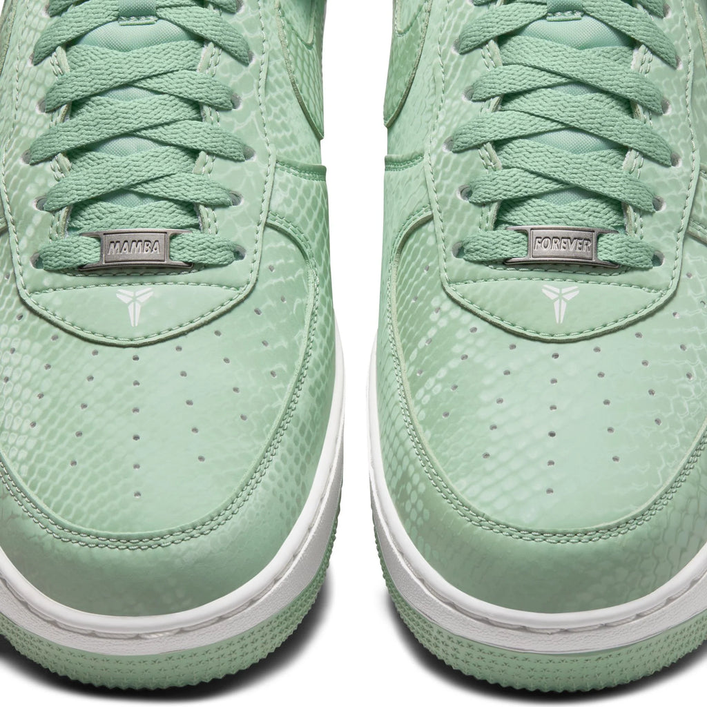 KOBE AIR FORCE 1 LOW STEAM