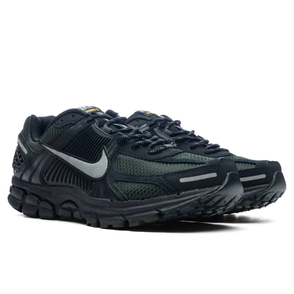Zoom Vomero 5 Black Metallic Pewter Sequoia