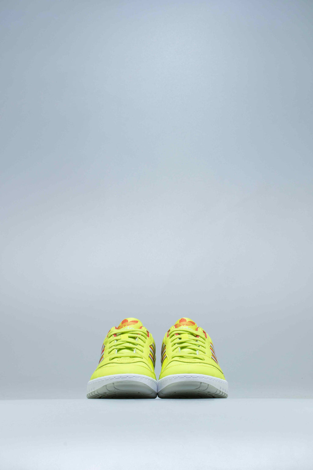 AR Trainer Mens Shoe Semi Solar Yellow Lush Red Green