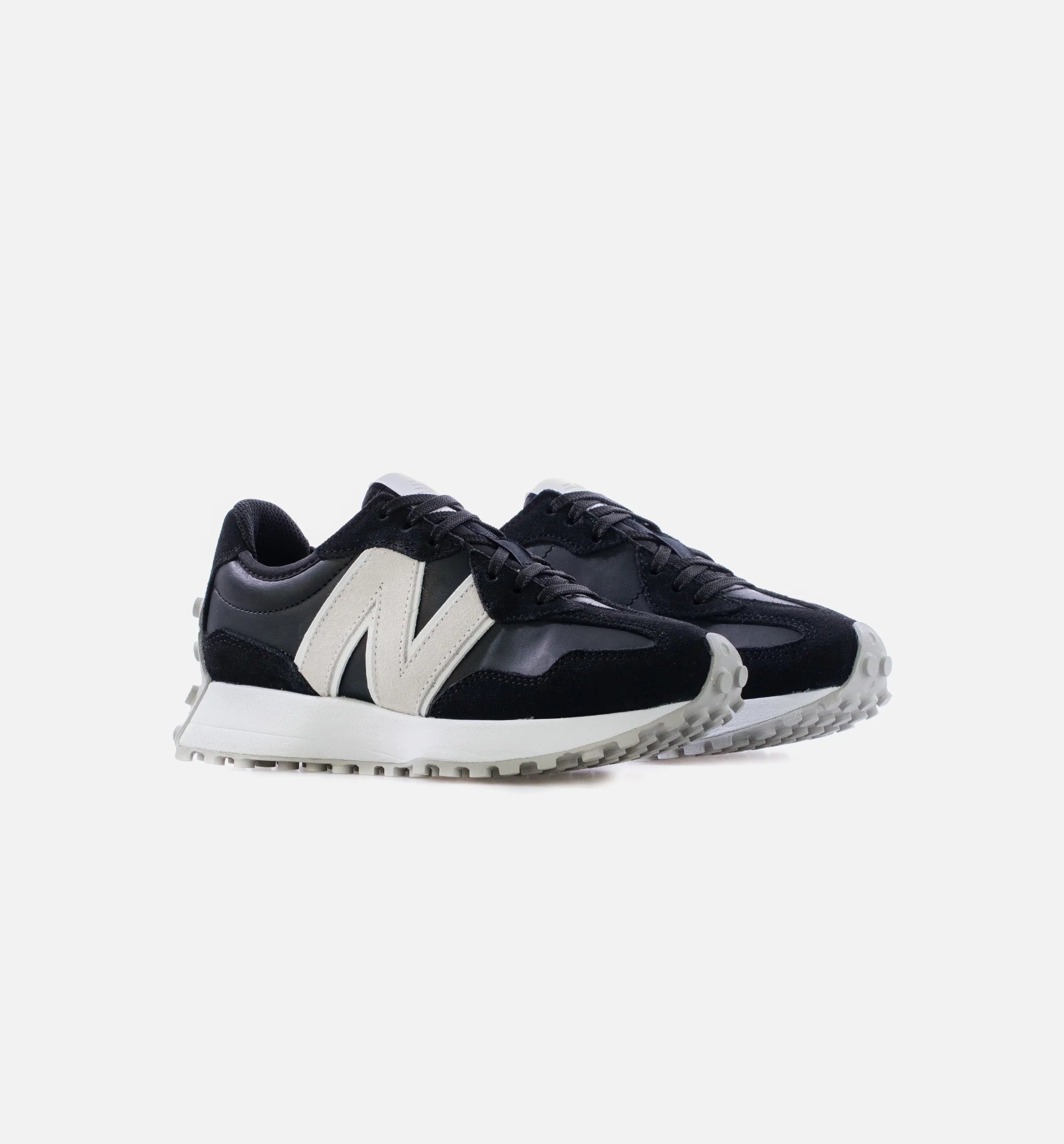 327 Womens Lifestyle Shoe Black White
