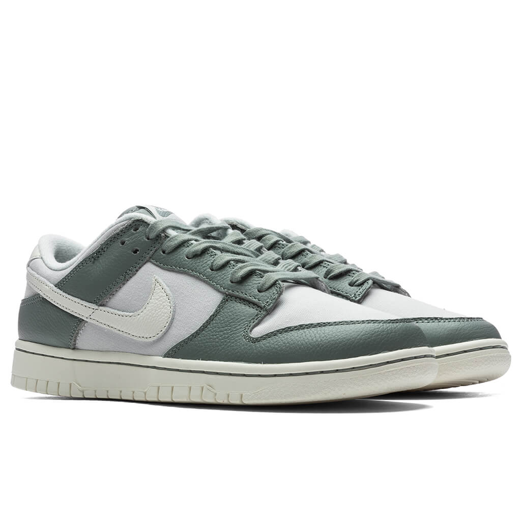 Dunk Low Retro PRM Mica Green Sail Photon Dust