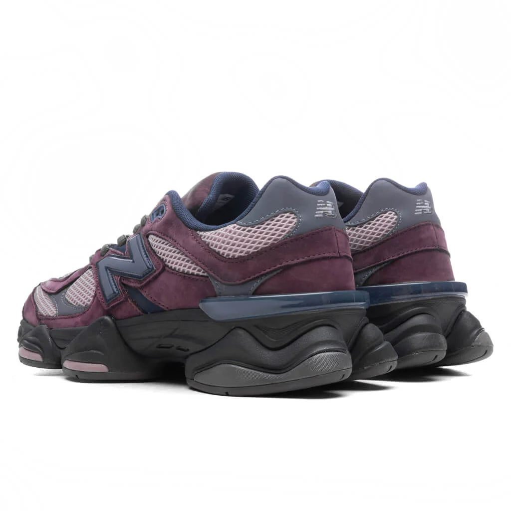 9060 Plum Brown Ice Wine Dark Arctic Grey