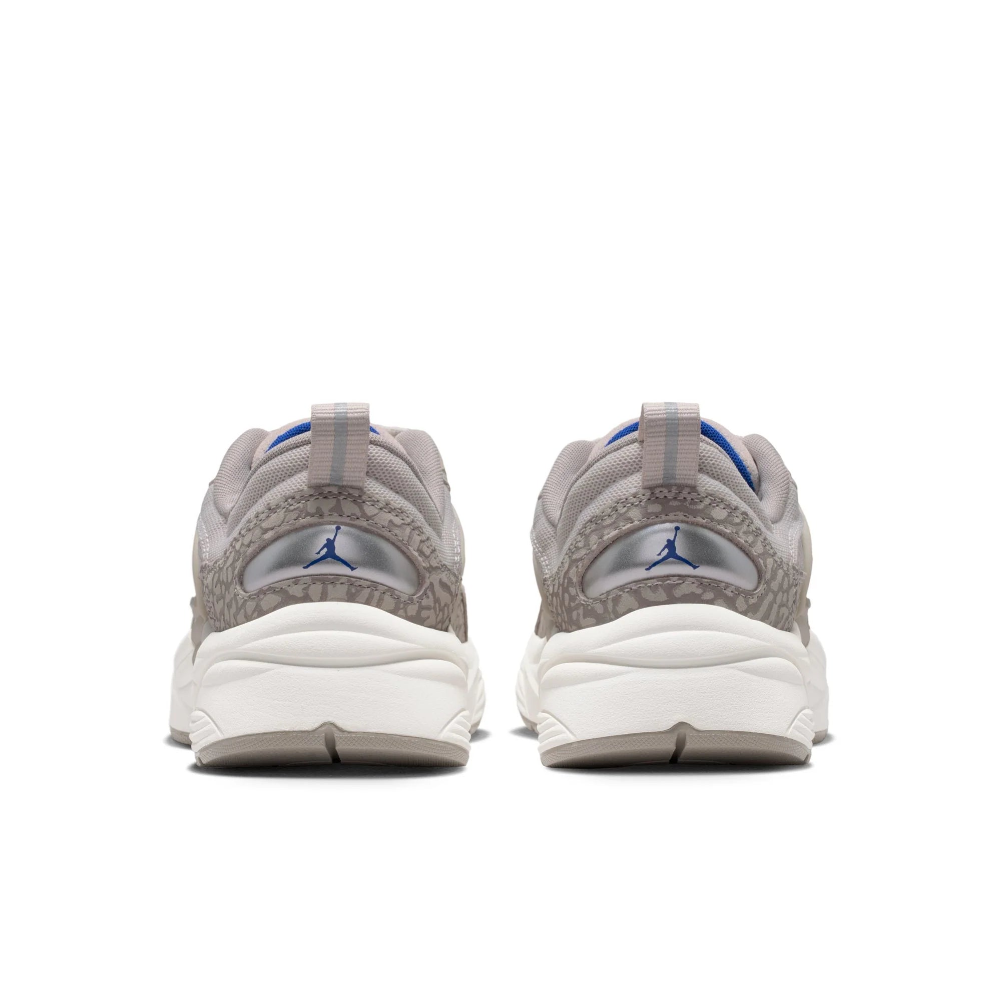 WMNS JORDAN TRUNNER O S GAMMA GREY