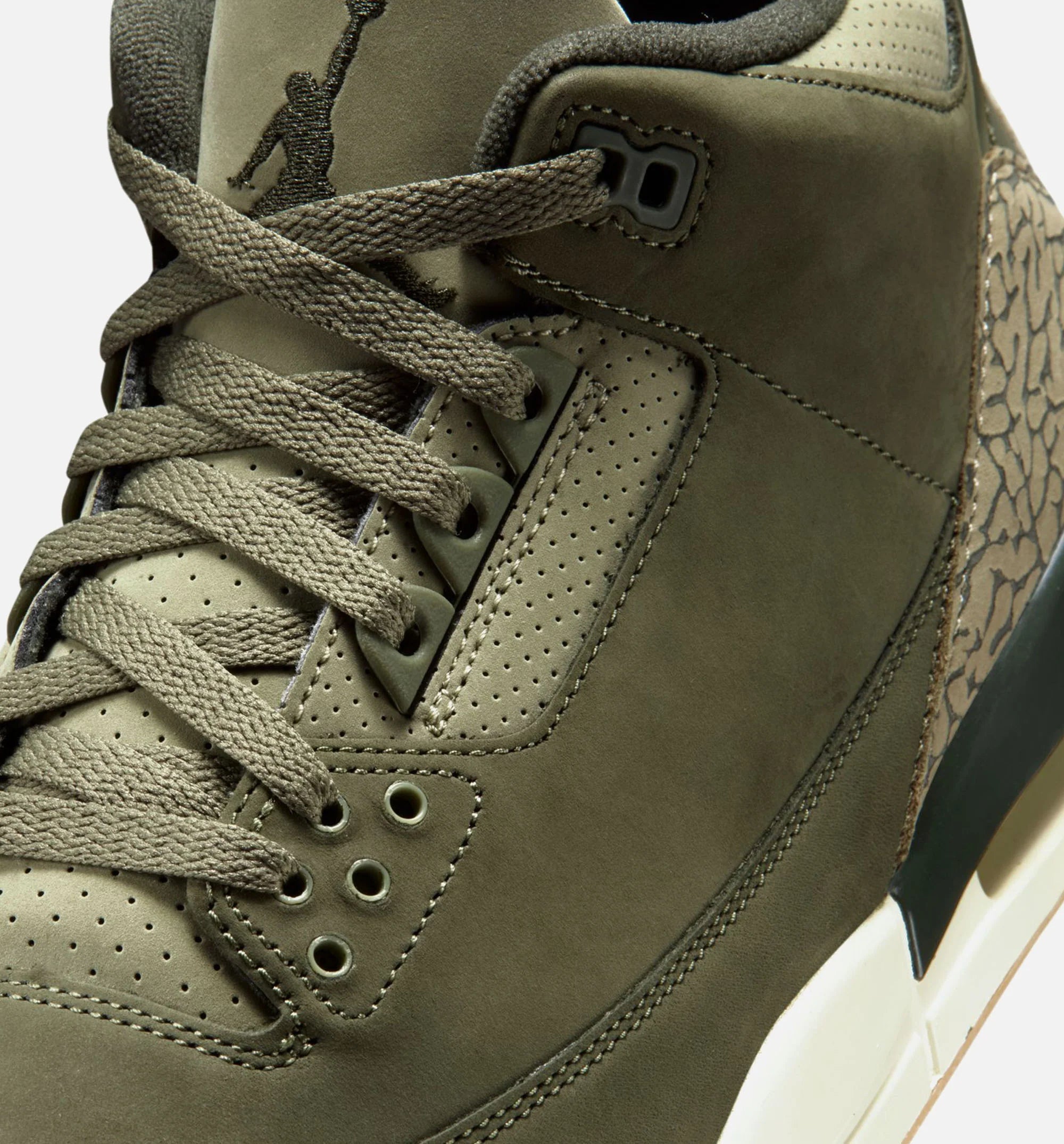 Air Jordan 3 Retro Medium Olive Mens Lifestyle Shoe Medium Olive Sequoia Neutral Olive Sail Total Crimson
