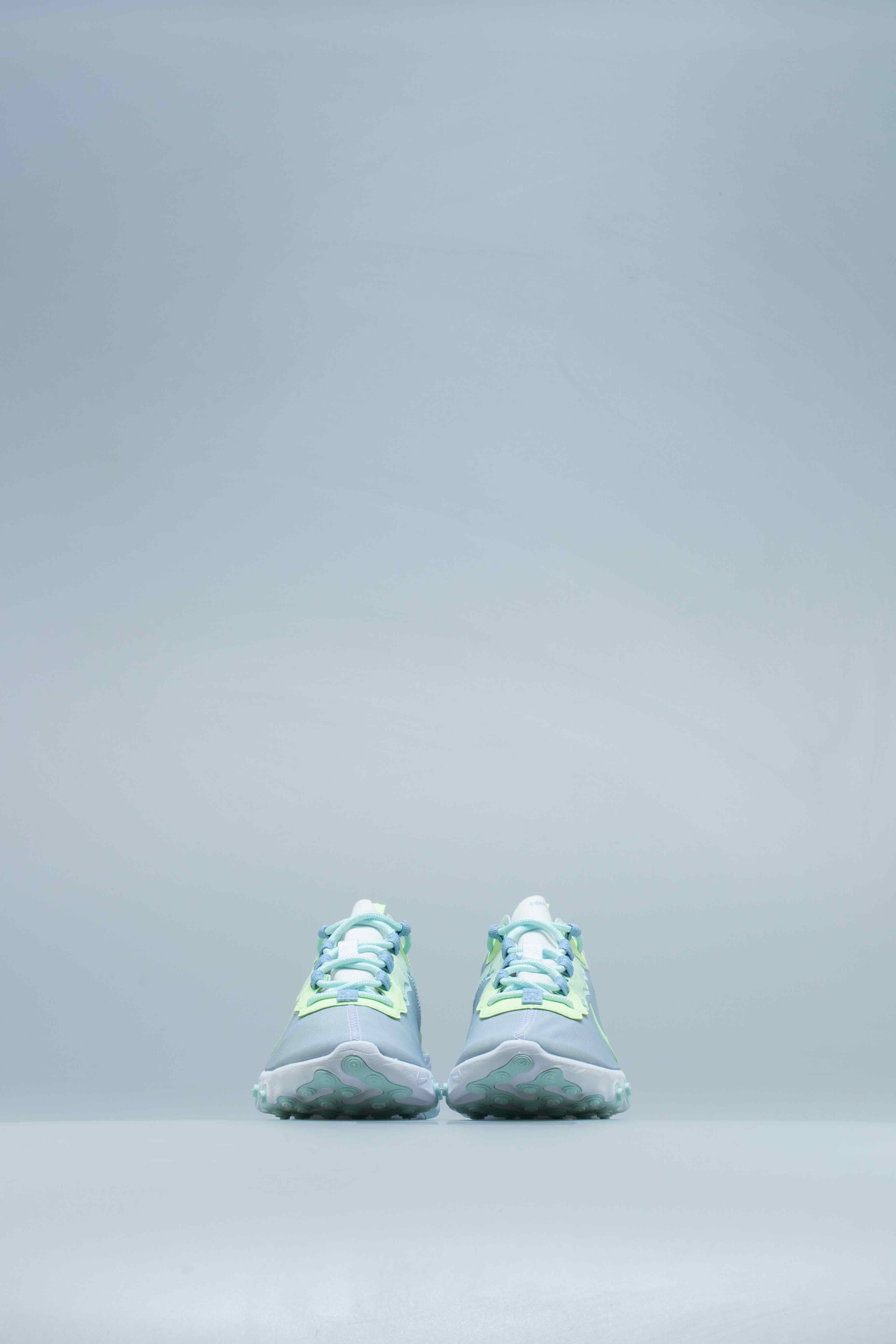 React Element 55 Womens Lifestyle Shoe White Frosted Spruce Barely Volt
