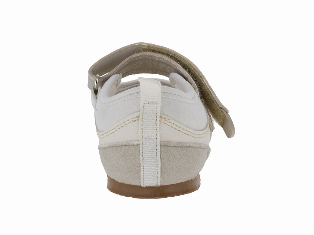 Zapatos Deportivos VAVITO Color Latte para Niña