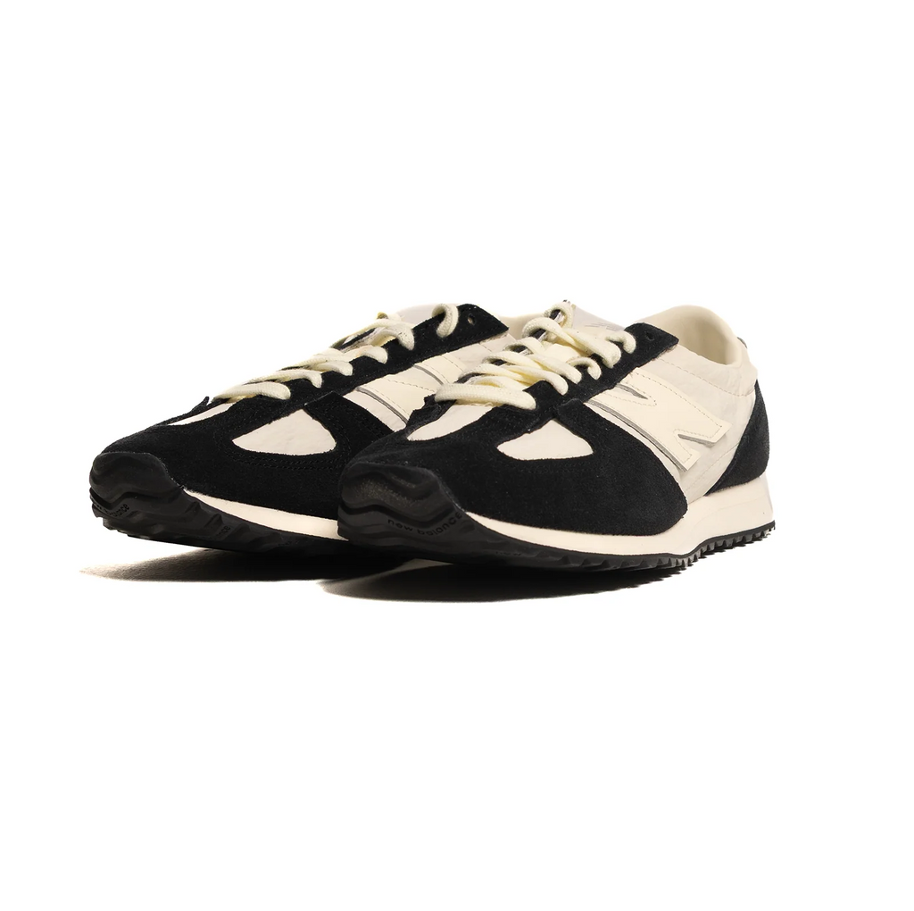 New Balance 471 Black Beige