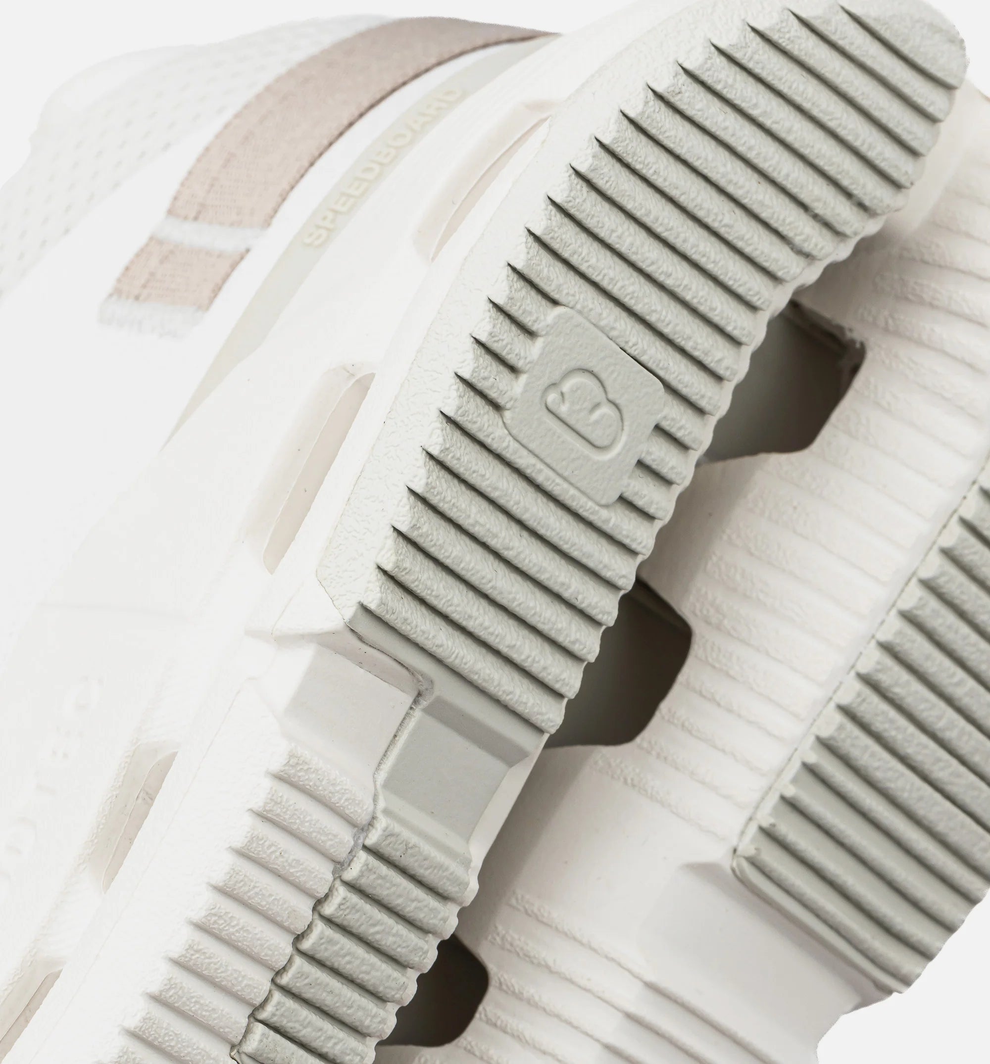 Cloudnova 2 Womens Lifestyle Shoe Ice Sand