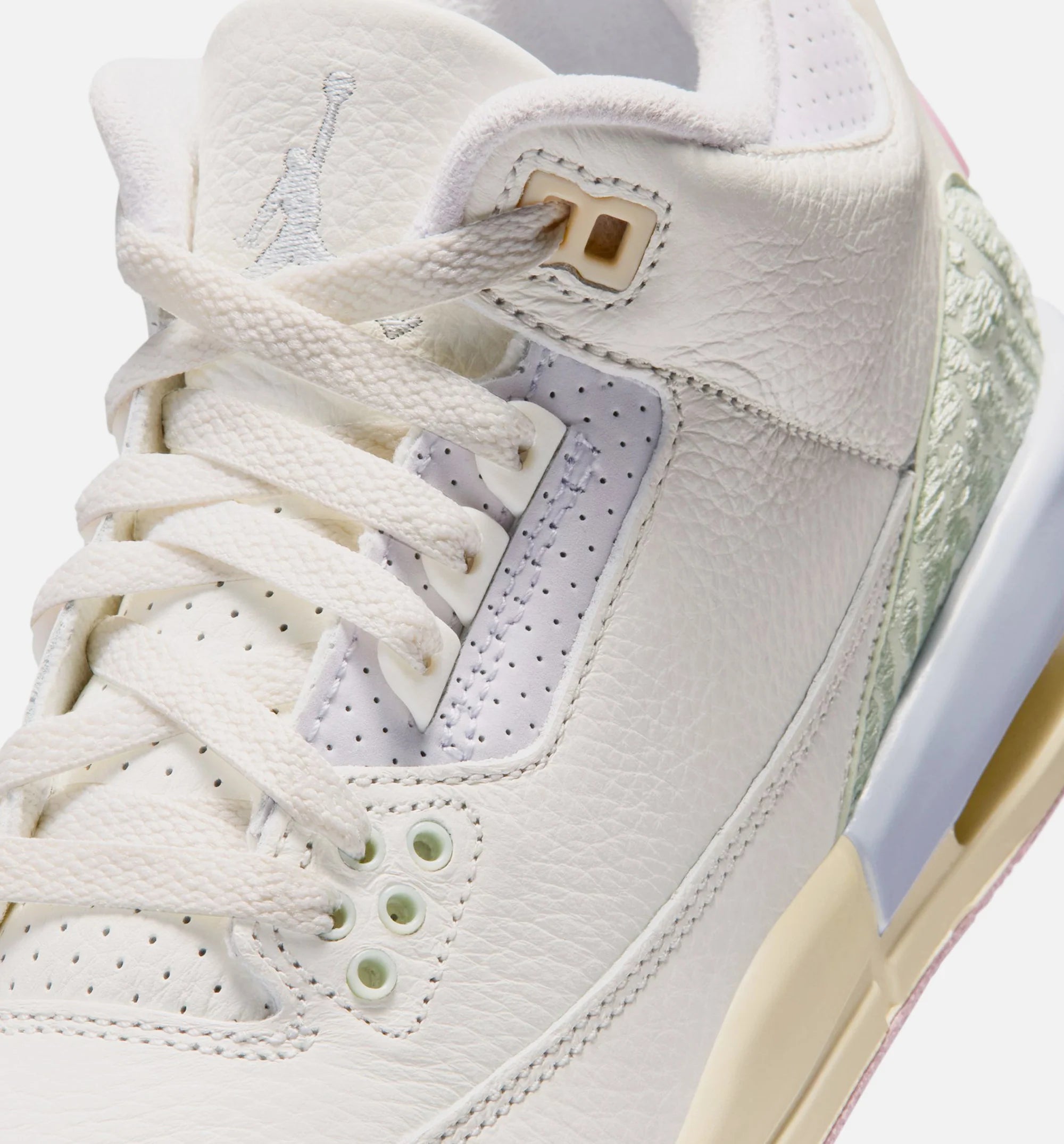 Air Jordan 3 Retro Sail and Jade Aura Grade School Lifestyle Shoe Sail Aura Jade Aura Iris Whisper
