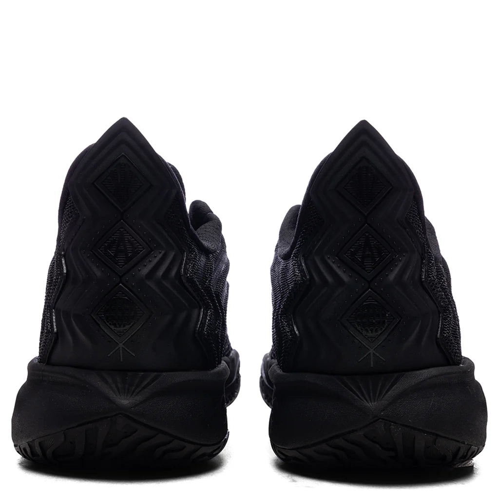 ANTA x Kyrie Irving Kai 2 Triple Black Black