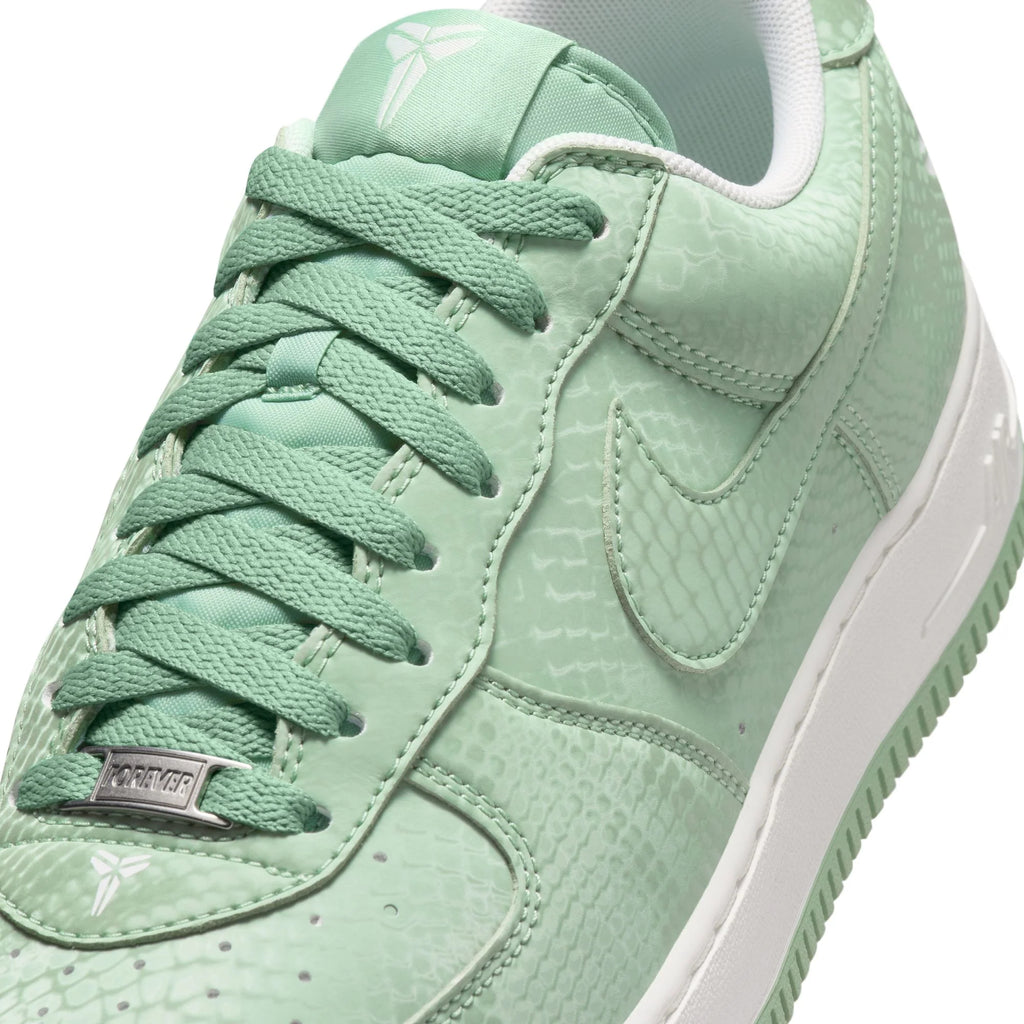 KOBE AIR FORCE 1 LOW STEAM
