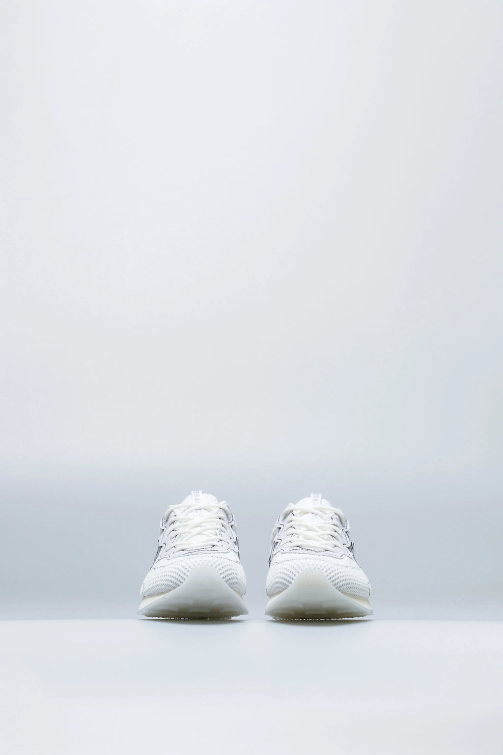 Thunderbolt Ox Mens Shoe White Grey