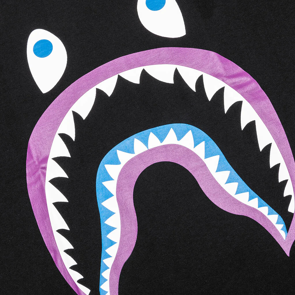 Colors Shark Ponr Tee Black