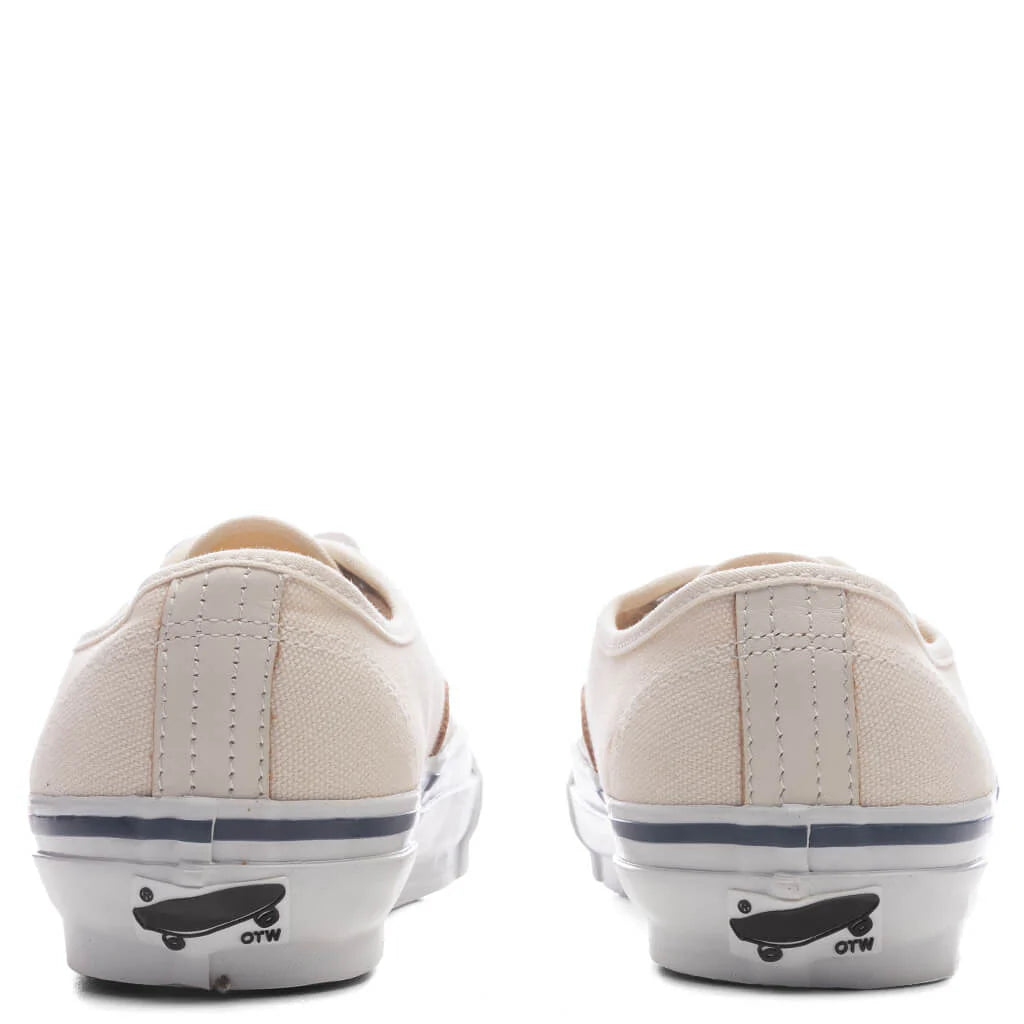 OTW Premium Authentic 44 Siped Vibram Marshmallow White