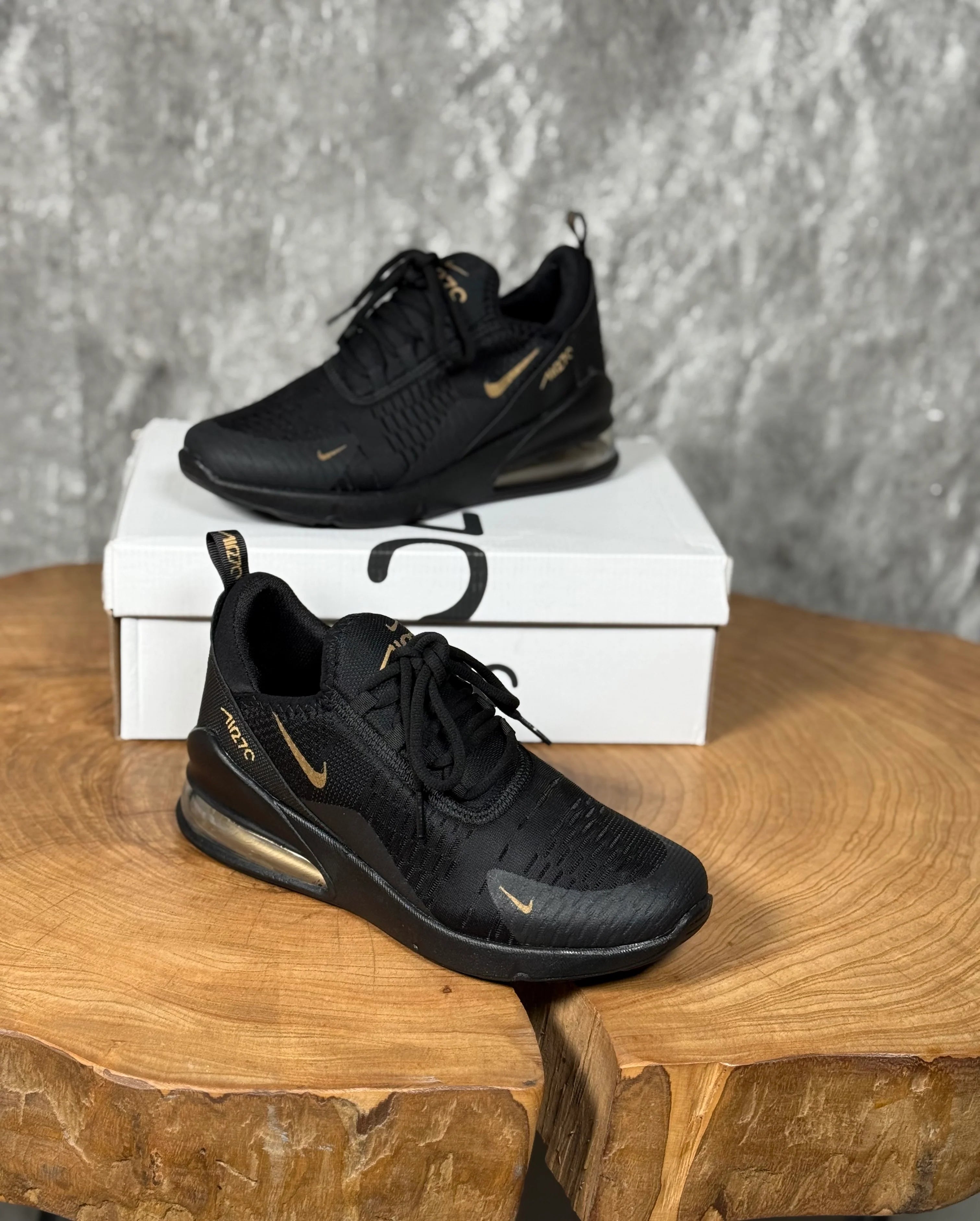 NIKE 270 MODELİ
