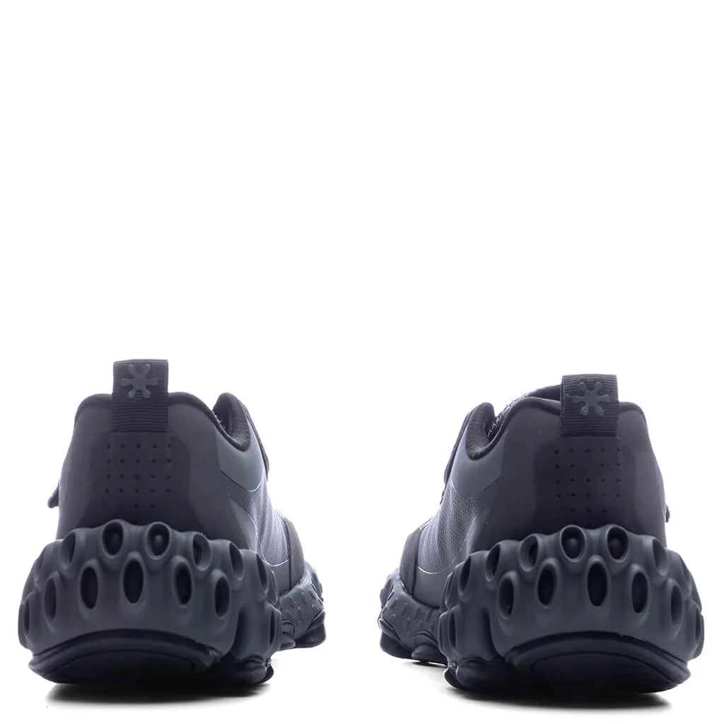 Salehe Bembury x SPUNGE Osmosis Orca Black Grey Black
